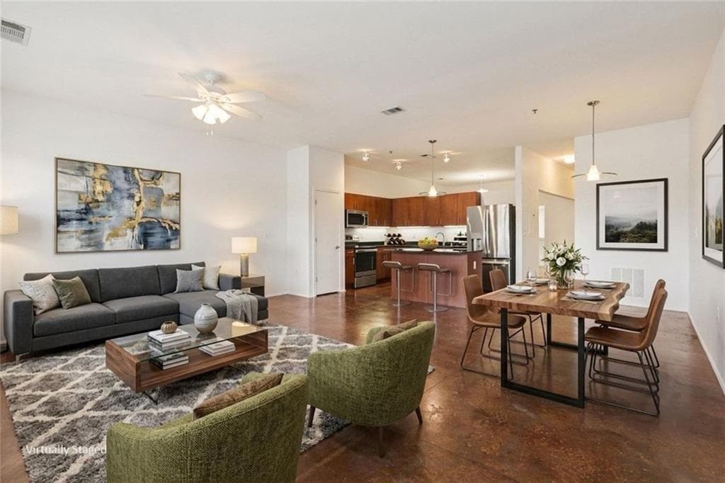 1 bedroom, 2 bathroom, 960 sq ft condominium for sale at 560 Dutch Valley Road 2305, Atlanta, GA 30324 — photo 1 of 39