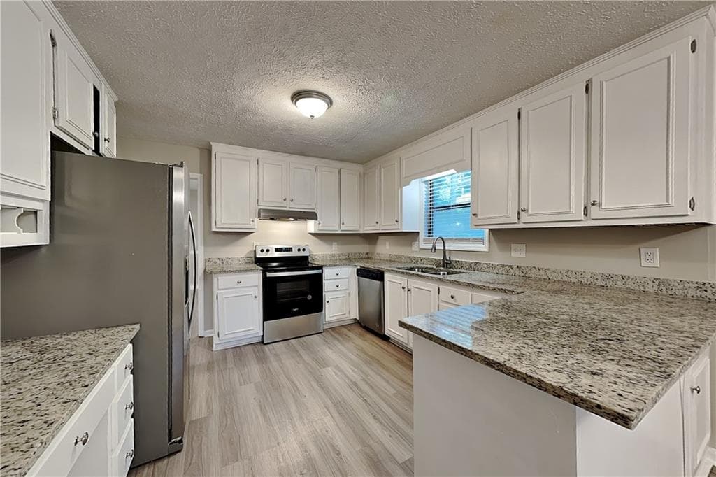 3 bedroom, 3 bathroom, 1,872 sq ft single family residence for rent at 95 Pine Ferry Drive, Kennesaw, GA 30144 for $2,200 a month — photo 6