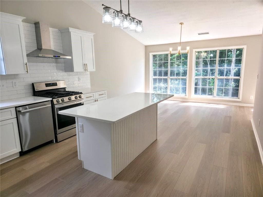 7 bedroom, 3 bathroom, 4,520 sq ft single family residence for sale at 2620 Logan Way, Lawrenceville, GA 30043 — photo 6