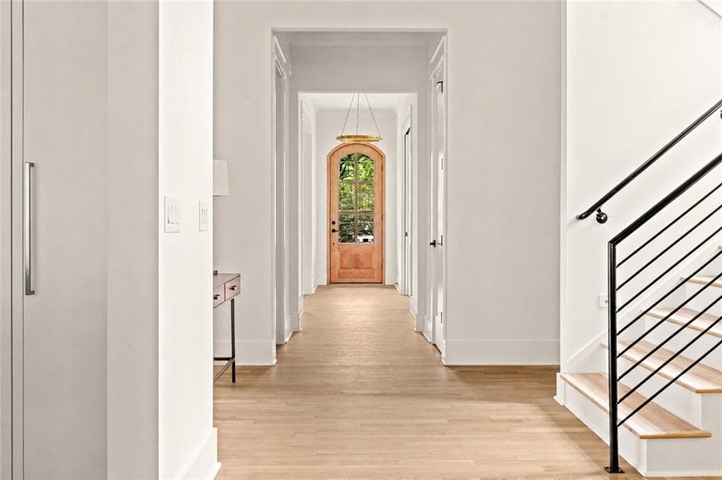 5 bedroom, 5 bathroom, 4,803 sq ft single family residence for sale at 915 Amsterdam Avenue, Atlanta, GA 30306 — photo 2