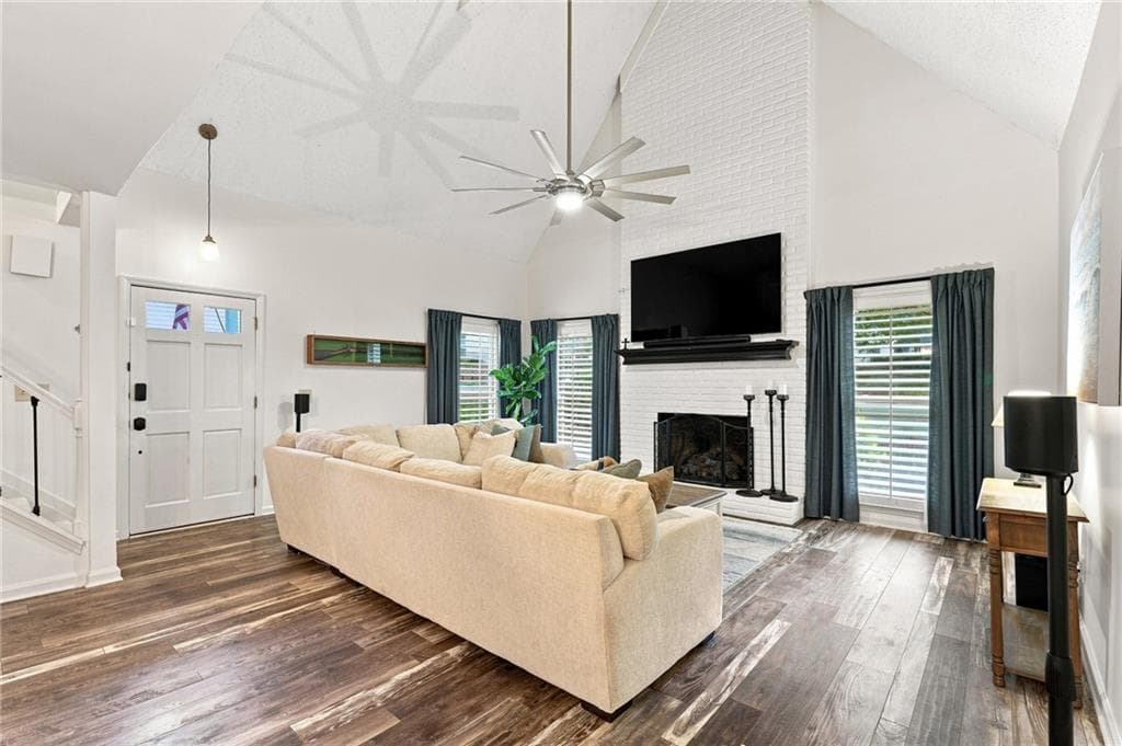 2 bedroom, 3 bathroom, 1,488 sq ft single family residence for sale at 414 Roswell Green Lane, Roswell, GA 30075 — photo 4