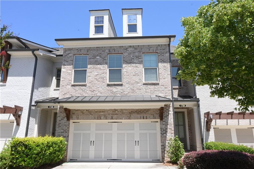 3 bedroom, 3 bathroom, 2,136 sq ft home for sale at 1758 Glenview Park Circle, Duluth, GA