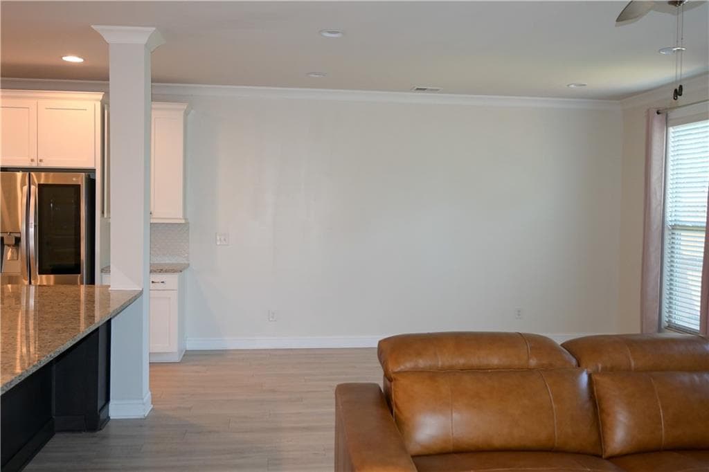 3 bedroom, 3 bathroom, 2,136 sq ft townhouse for sale at 1758 Glenview Park Circle, Duluth, GA 30097 — photo 4