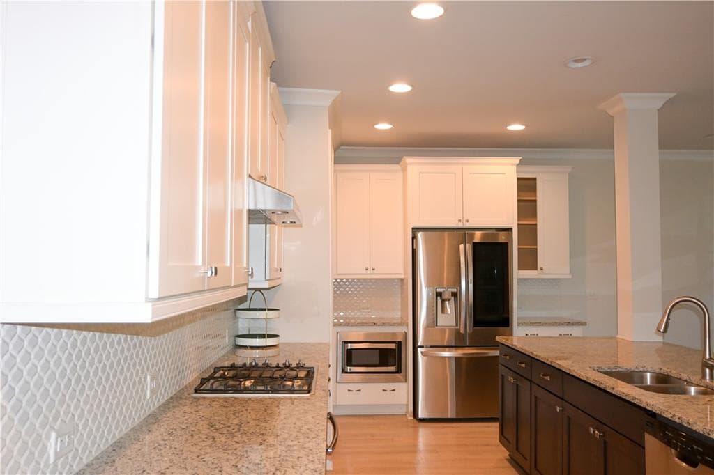 3 bedroom, 3 bathroom, 2,136 sq ft townhouse for sale at 1758 Glenview Park Circle, Duluth, GA 30097 — photo 10