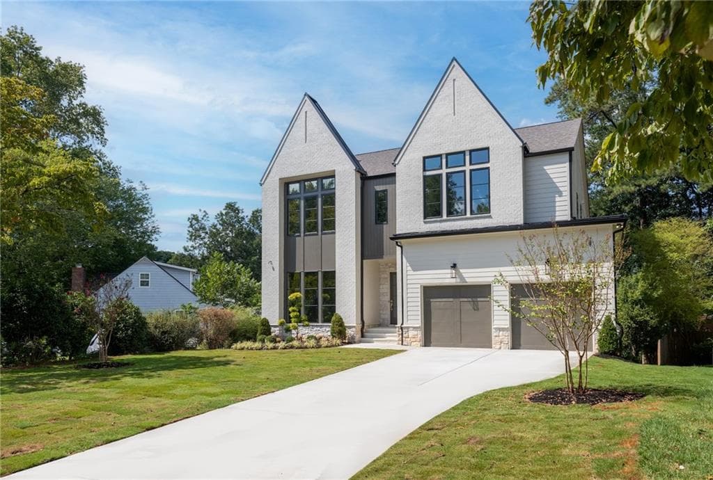 5 bedroom, 5 bathroom, 4,000 sq ft single family residence for sale at 3465 Hildon Circle, Atlanta, GA 30341 — photo 3