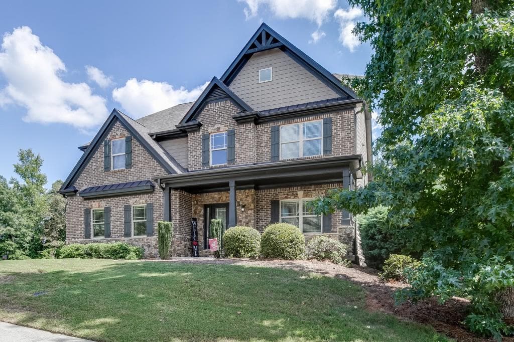 6 bedroom, 5 bathroom, 5,135 sq ft single family residence for sale at 2208 Mayors Way, Buford, GA 30519 — photo 3