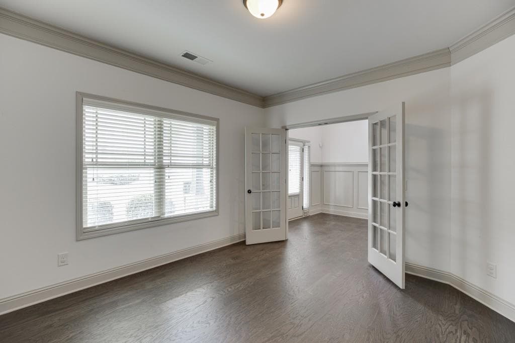 6 bedroom, 5 bathroom, 5,135 sq ft single family residence for sale at 2208 Mayors Way, Buford, GA 30519 — photo 7