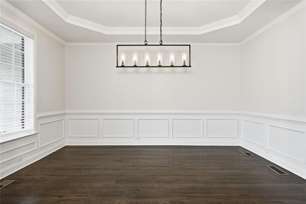 4 bedroom, 4 bathroom, 7,340 sq ft single family residence for sale at 44 S Arbor Shores Drive, Newnan, GA 30265 — photo 5