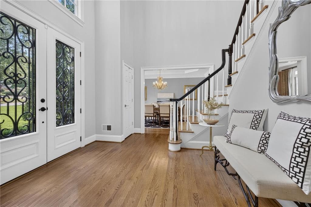 5 bedroom, 5 bathroom, 5,561 sq ft single family residence under contract at 1572 Asheforde Drive, Marietta, GA 30068 — photo 4