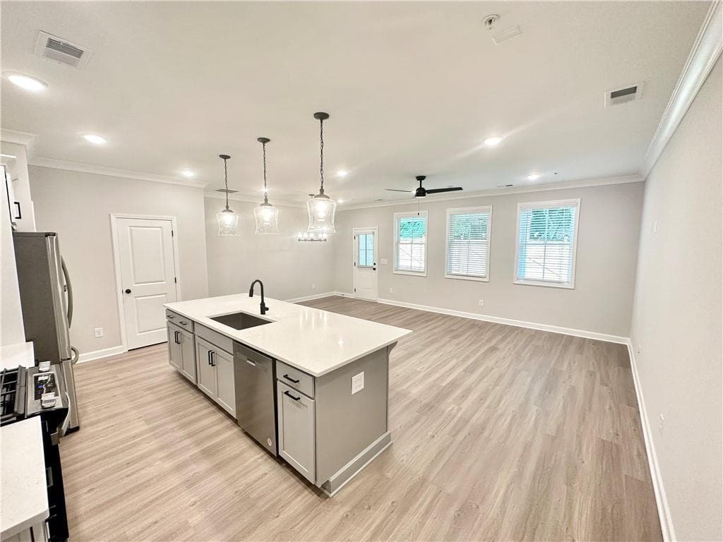 4 bedroom, 3 bathroom, 1,872 sq ft townhouse for rent at 118 Bluffington Way, Marietta, GA 30066 for $2,975 a month — photo 4