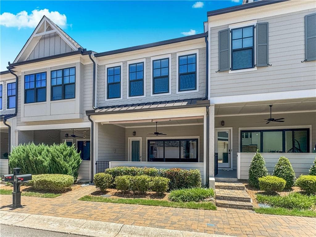 3 bedroom, 3 bathroom, 1,937 sq ft townhouse for rent at 671 Stickley Oak Way, Woodstock, GA 30189 for $2,700 a month — photo 1 of 30