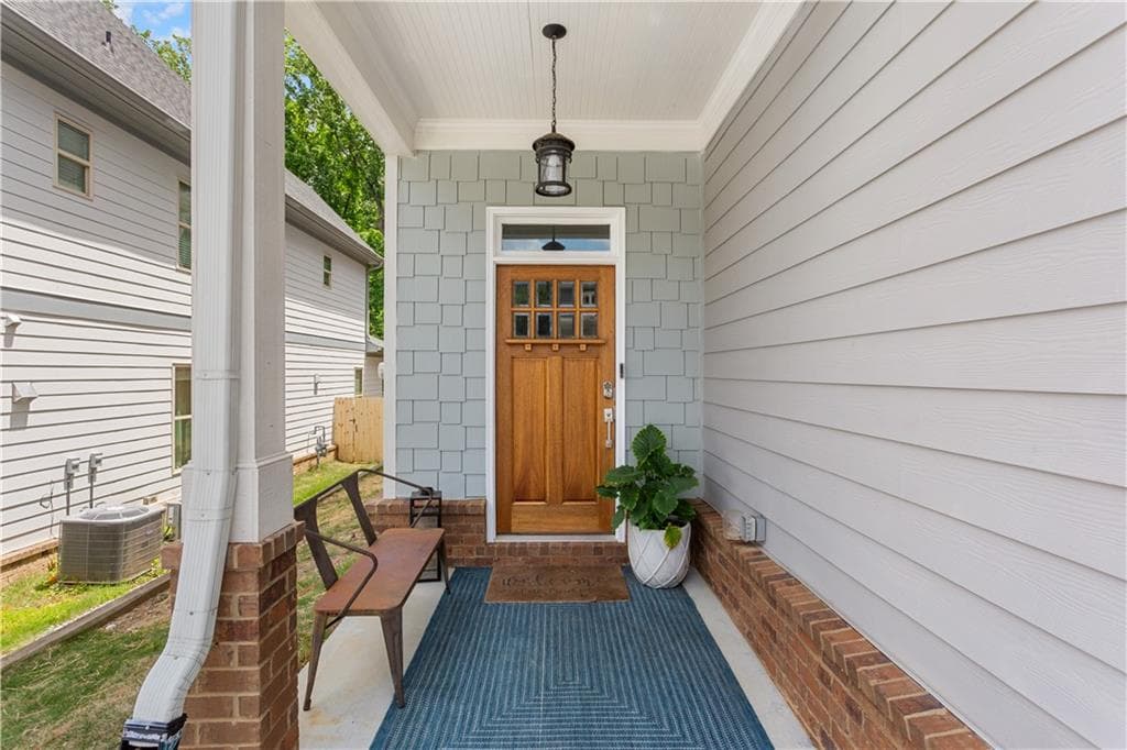 4 bedroom, 3 bathroom, 2,334 sq ft single family residence for sale at 1749 Russell Street, Atlanta, GA 30316 — photo 8