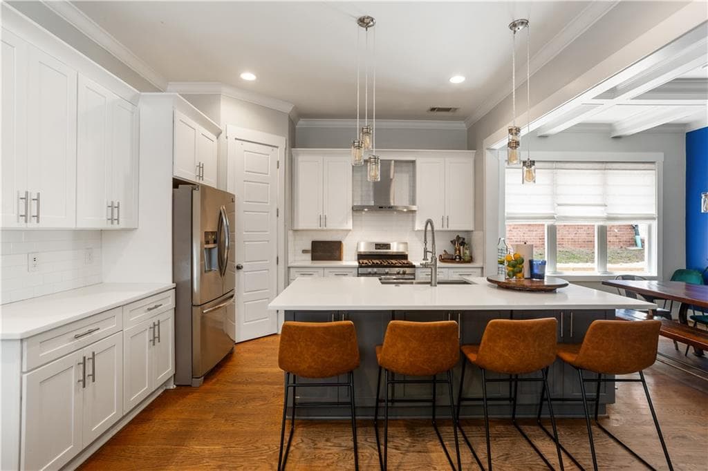 4 bedroom, 3 bathroom, 2,334 sq ft single family residence for sale at 1749 Russell Street, Atlanta, GA 30316 — photo 4