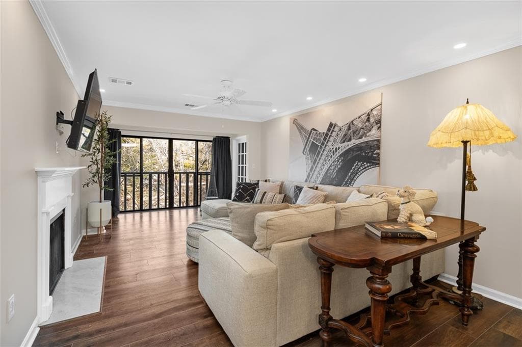 2 bedroom, 2 bathroom, 1,224 sq ft condominium for sale at 23103 Plantation Drive 103, Atlanta, GA 30324
