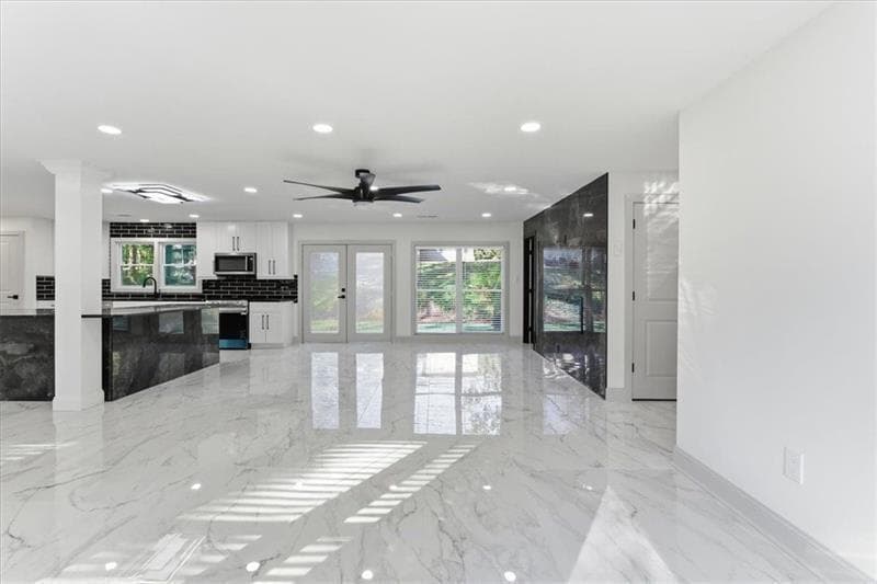7 bedroom, 5 bathroom, 3,400 sq ft single family residence for sale at 2281 FOX HOUND Parkway, Marietta, GA 30062 — photo 3