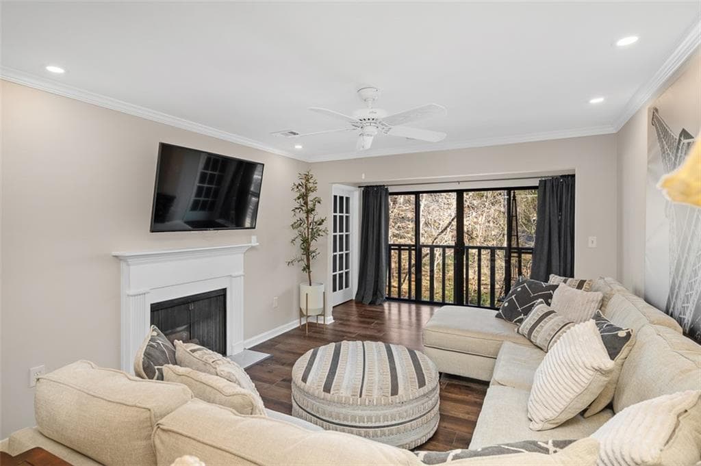 2 bedroom, 2 bathroom, 1,224 sq ft condominium for sale at 23103 Plantation Drive 103, Atlanta, GA 30324 — photo 6