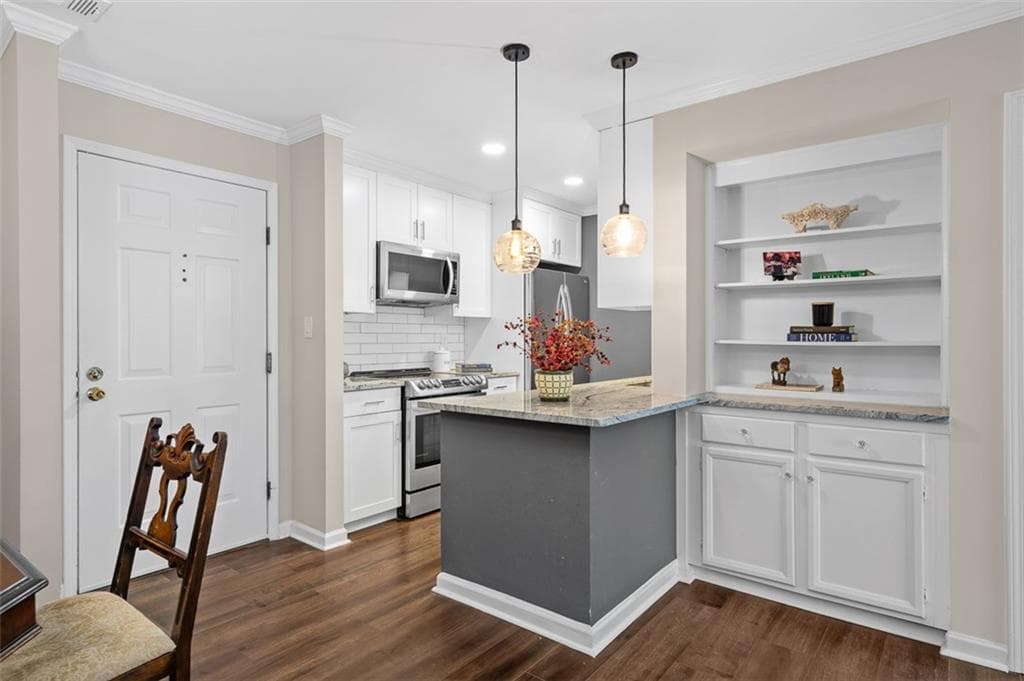2 bedroom, 2 bathroom, 1,224 sq ft condominium for sale at 23103 Plantation Drive 103, Atlanta, GA 30324 — photo 8