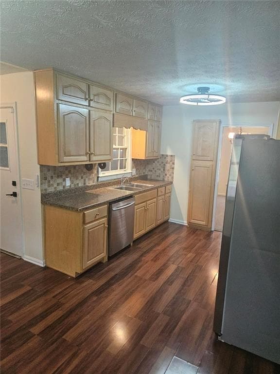 3 bedroom, 2 bathroom, 2,200 sq ft single family residence for rent at 1148 MARIFRAN Drive 1148, Conyers, GA 30094 for $1,800 a month — photo 9