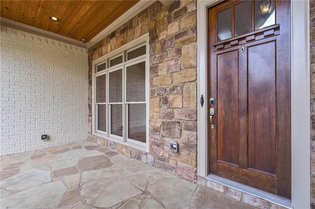 4 bedroom, 7 bathroom, 3,880 sq ft single family residence for sale at 2221 Gentry Lane, Statham, GA 30666 — photo 4