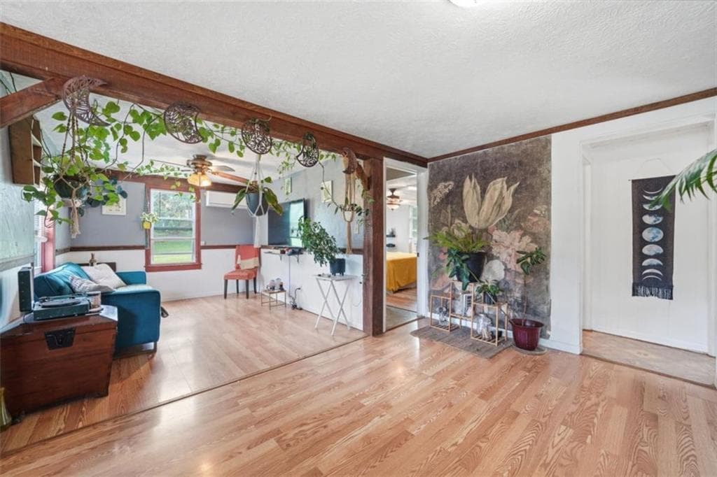 2 bedroom, 1 bathroom, 792 sq ft single family residence for sale at 231 Ada Street, Blue Ridge, GA 30513 — photo 5