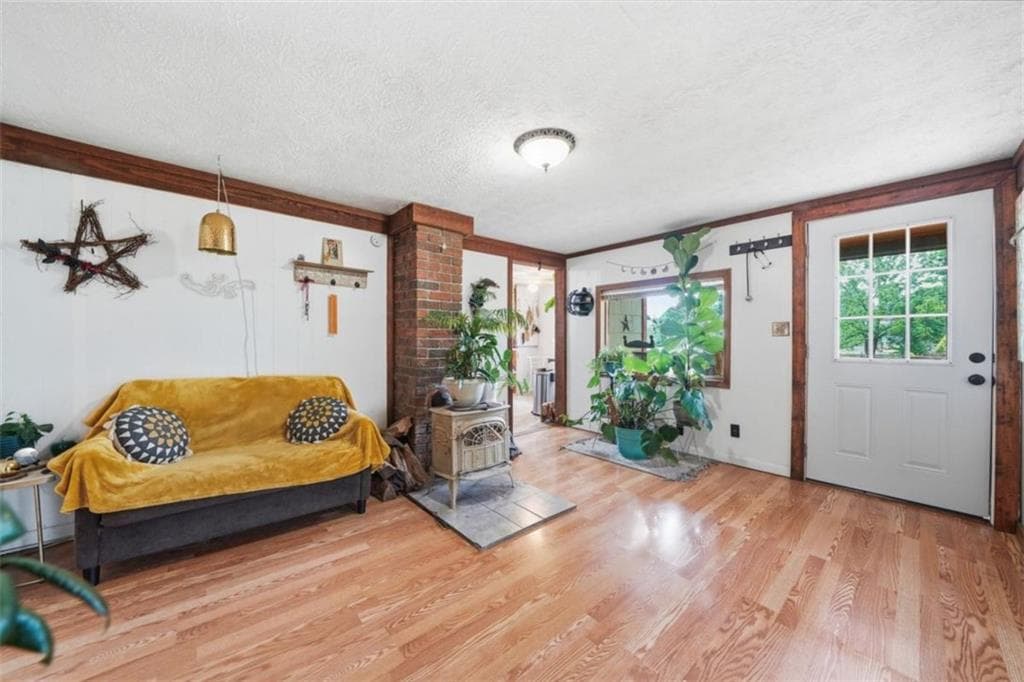 2 bedroom, 1 bathroom, 792 sq ft single family residence for sale at 231 Ada Street, Blue Ridge, GA 30513 — photo 9