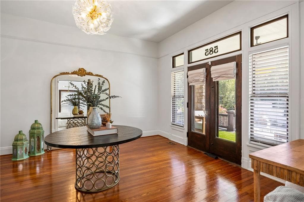 6 bedroom, 4 bathroom, 4,639 sq ft single family residence under contract at 585 Cherokee Avenue, Atlanta, GA 30312 — photo 8
