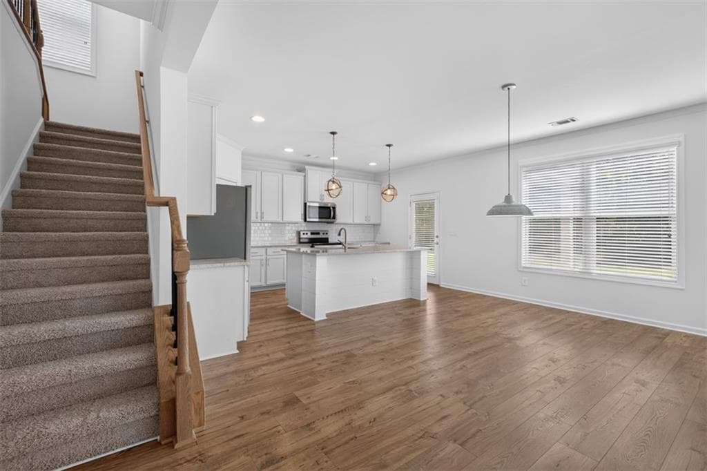 4 bedroom, 3 bathroom, 2,668 sq ft single family residence for sale at 5412 Mountain Mint, Flowery Branch, GA 30542 — photo 9
