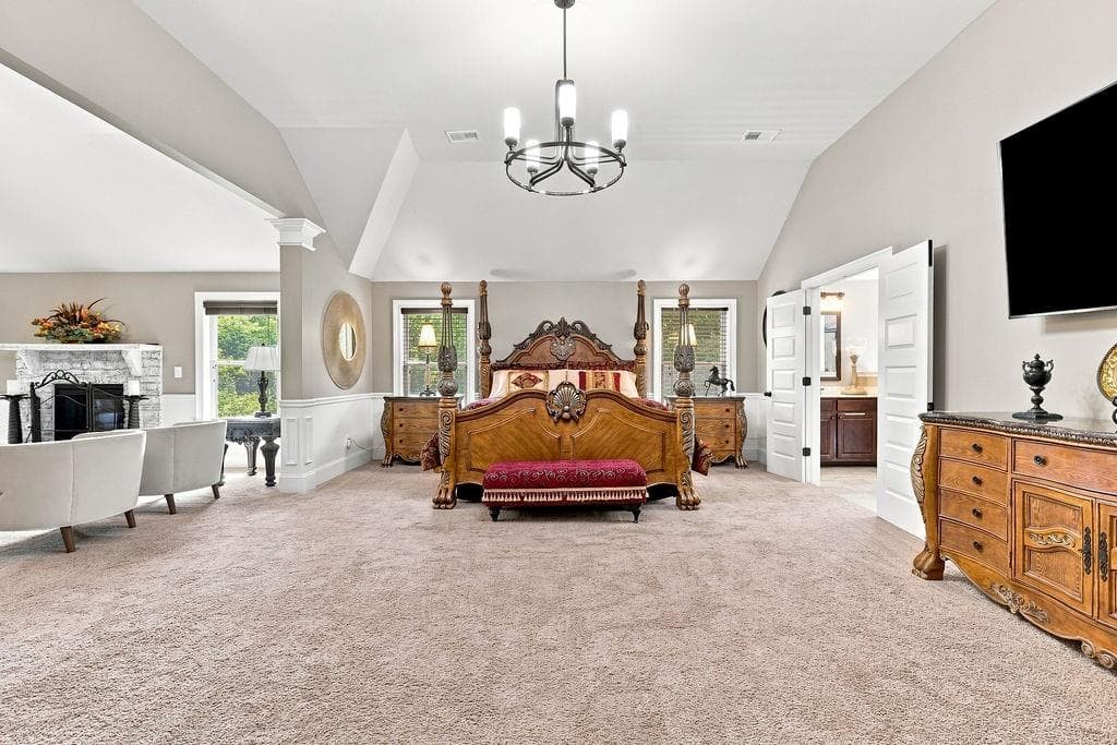 5 bedroom, 5 bathroom, 6,721 sq ft single family residence for sale at 1740 Wildflower Court, Cumming, GA 30041 — photo 5