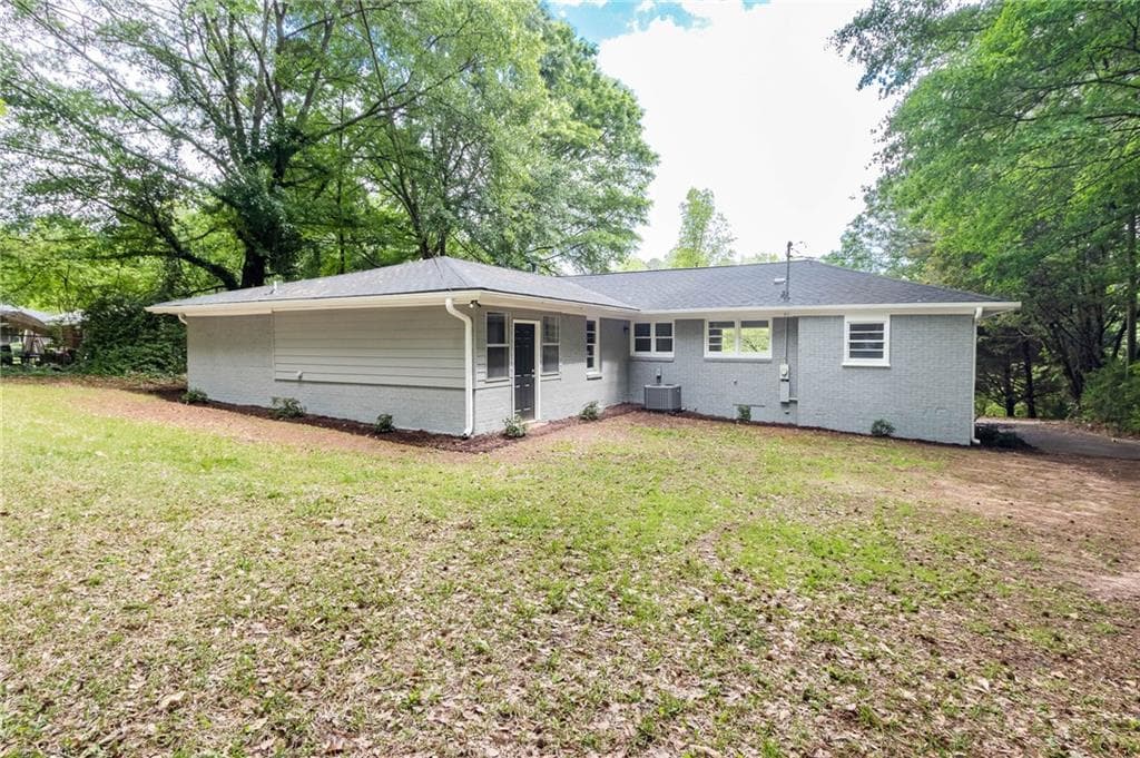 3 bedroom, 3 bathroom, 1,776 sq ft single family residence for sale at 105 Mountain View Drive, Monroe, GA 30655 — photo 7