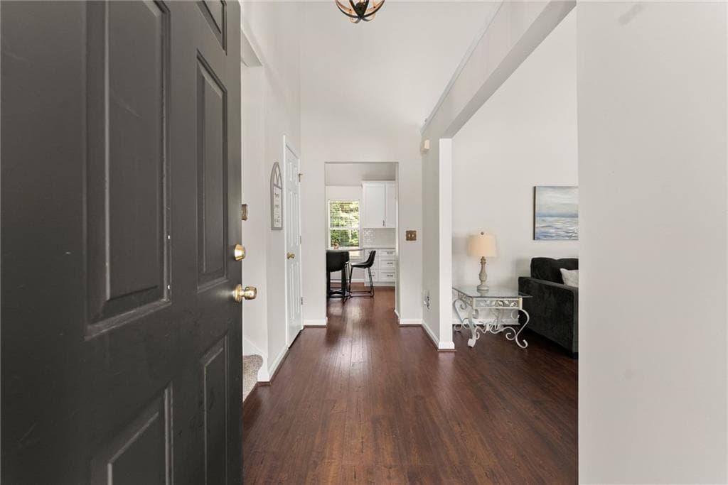 3 bedroom, 3 bathroom, 2,115 sq ft single family residence for sale at 7050 Treeline Drive, Cumming, GA 30028 — photo 3