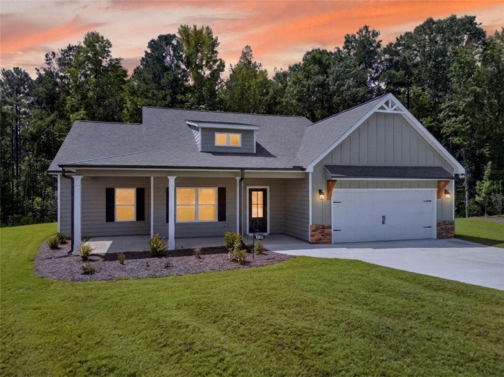 3 bedroom, 3 bathroom, 1,958 sq ft single family residence for sale at 8981 Callaway Drive, Winston, GA 30187 — photo 2