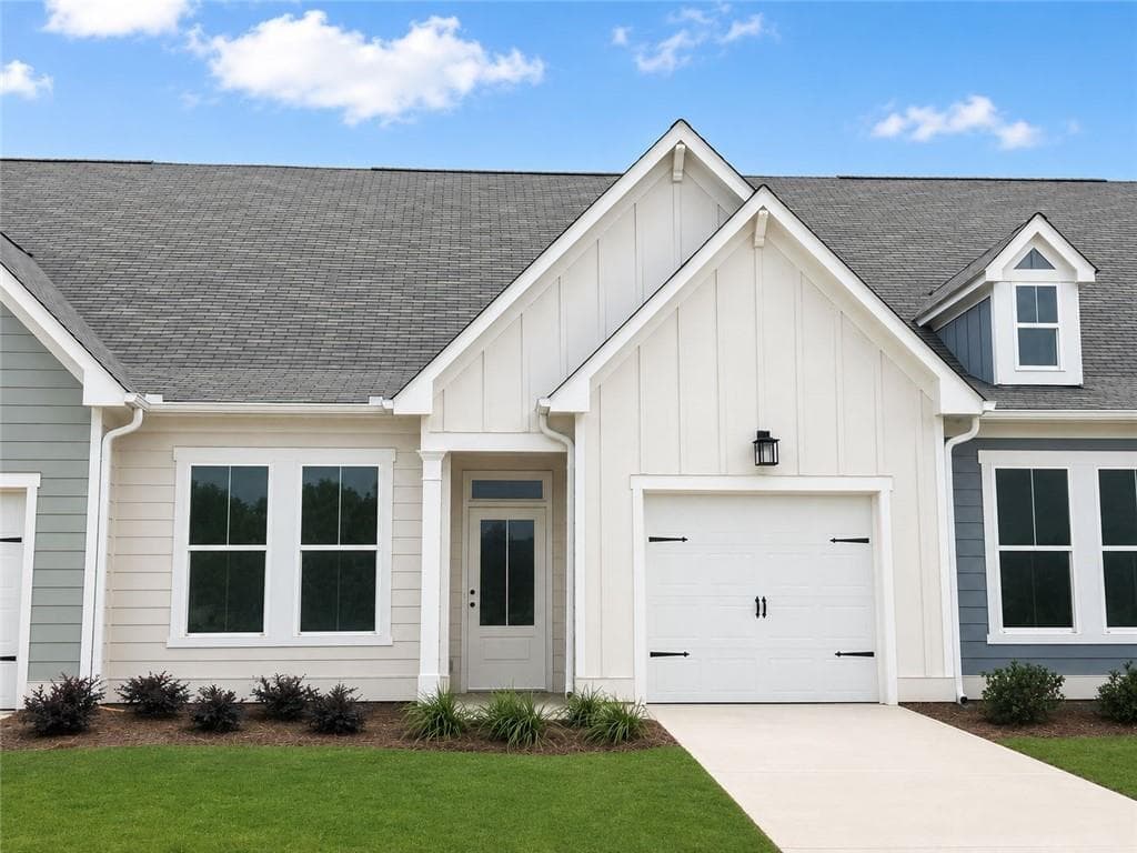 2 bedroom, 2 bathroom, 1,627 sq ft townhouse under contract at 122 Harmony Circle, Cartersville, GA 30120