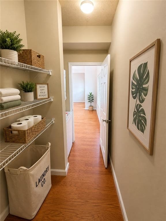 1 bedroom, 1 bathroom, 546 sq ft condominium for sale at 1250 Parkwood Circle 1305, Atlanta, GA 30339 — photo 3