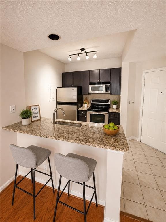 1 bedroom, 1 bathroom, 546 sq ft condominium for sale at 1250 Parkwood Circle 1305, Atlanta, GA 30339 — photo 4