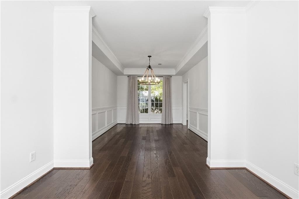 3 bedroom, 3 bathroom, 2,202 sq ft single family residence for sale at 325 Oak Alley Court, Johns Creek, GA 30022 — photo 4