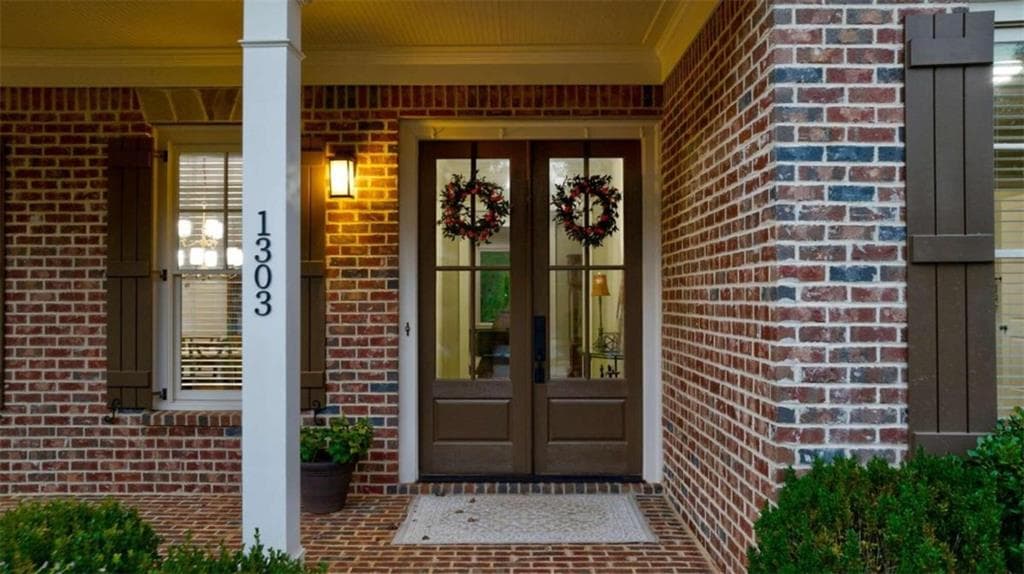 4 bedroom, 5 bathroom, 4,425 sq ft single family residence for sale at 1303 Oconee Springs Drive, Statham, GA 30666 — photo 2