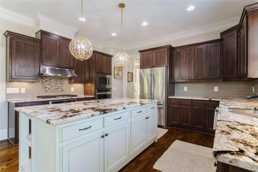4 bedroom, 5 bathroom, 4,425 sq ft single family residence for sale at 1303 Oconee Springs Drive, Statham, GA 30666 — photo 7