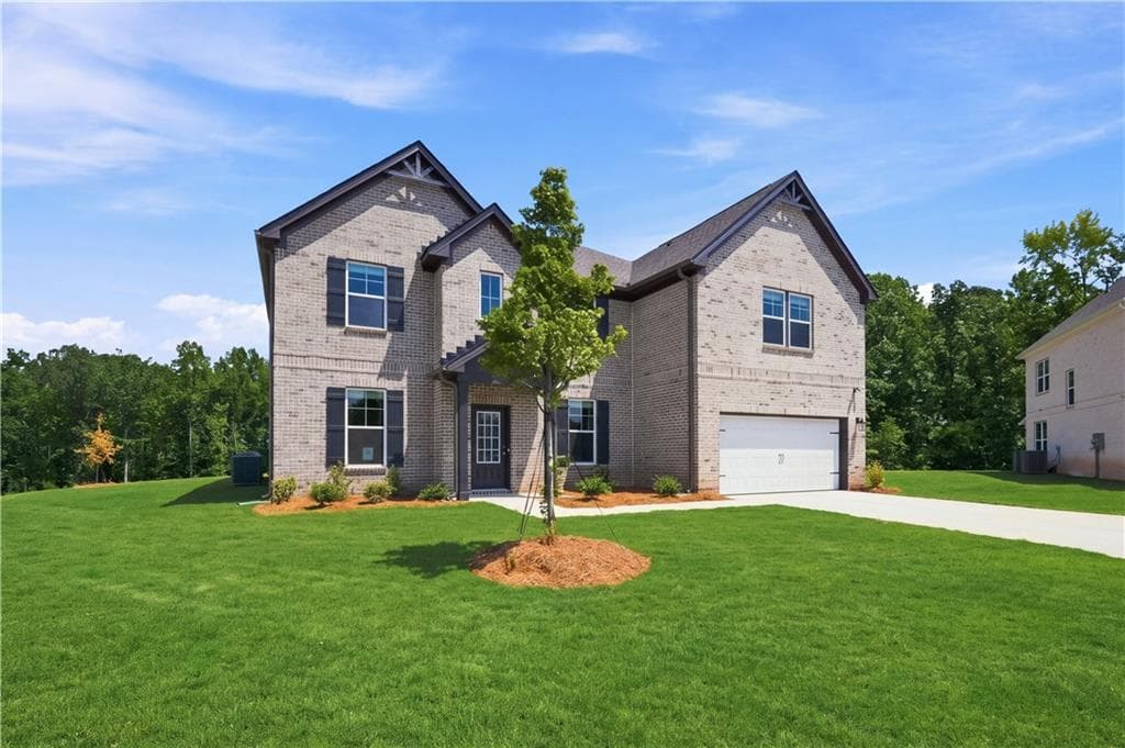 5 bedroom, 4 bathroom, 3,868 sq ft single family residence for sale at 605 Button Grove, Hampton, GA 30228 — photo 3