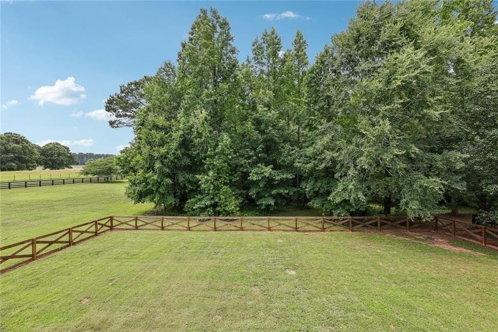 6 bedroom, 4 bathroom, 4,090 sq ft single family residence for sale at 2100 Apalachee Trail, Monroe, GA 30656 — photo 3