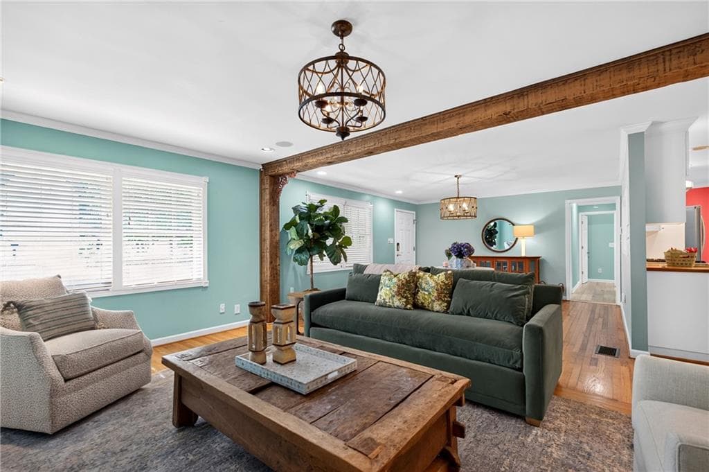 3 bedroom, 3 bathroom, 2,062 sq ft single family residence for sale at 3020 Parkridge Drive, Brookhaven, GA 30319 — photo 4