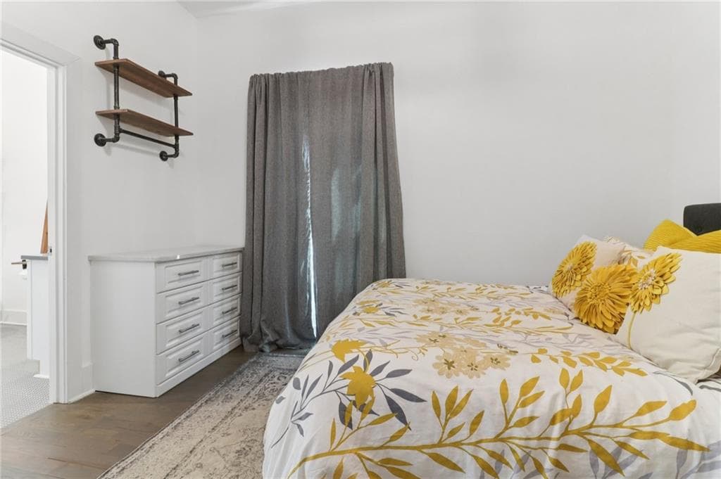 6 bedroom, 5 bathroom, 3,006 sq ft single family residence for sale at 325 Sisson Avenue, Atlanta, GA 30317 — photo 6