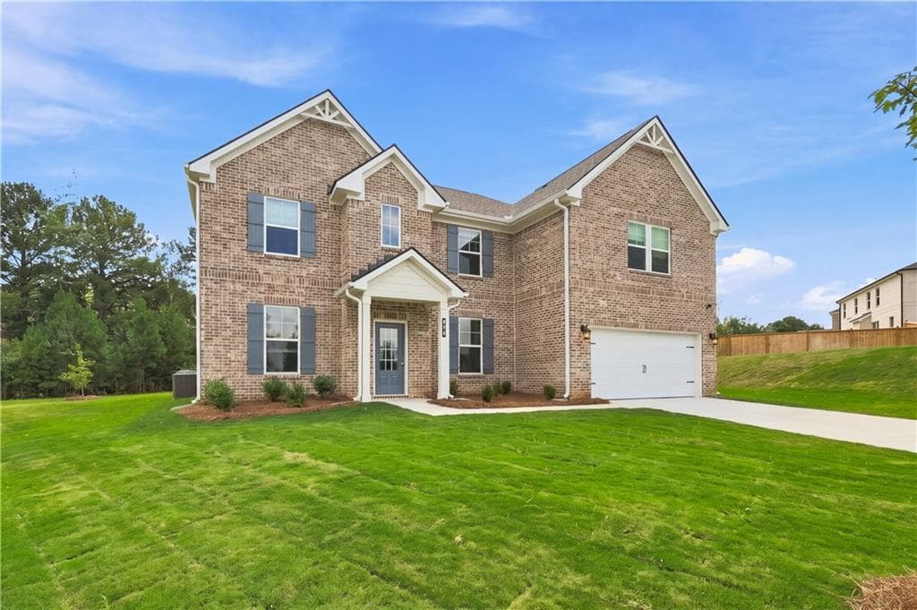 5 bedroom, 4 bathroom, 3,855 sq ft single family residence for sale at 804 Moreland Drive, Hampton, GA 30228 — photo 3