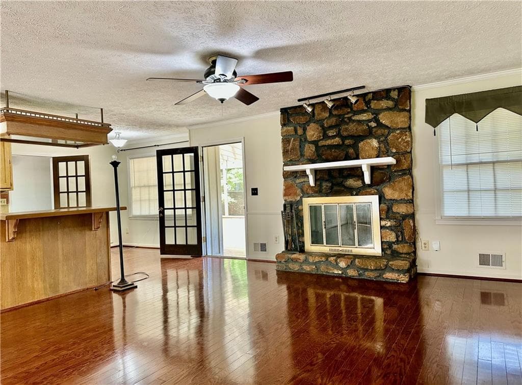 3 bedroom, 2 bathroom, 2,337 sq ft single family residence for sale at 177 Old Rosser Road, Lilburn, GA 30047 — photo 10
