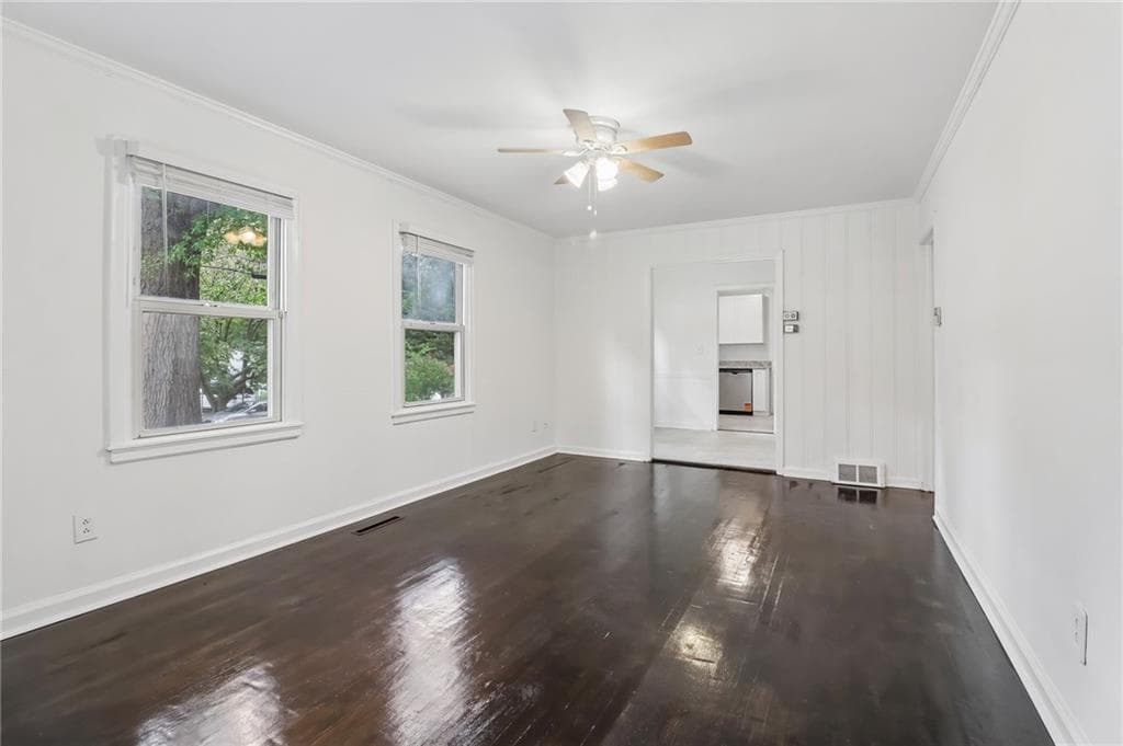 3 bedroom, 2 bathroom, 1,356 sq ft single family residence for sale at 3446 Louise Street, Hapeville, GA 30354 — photo 5