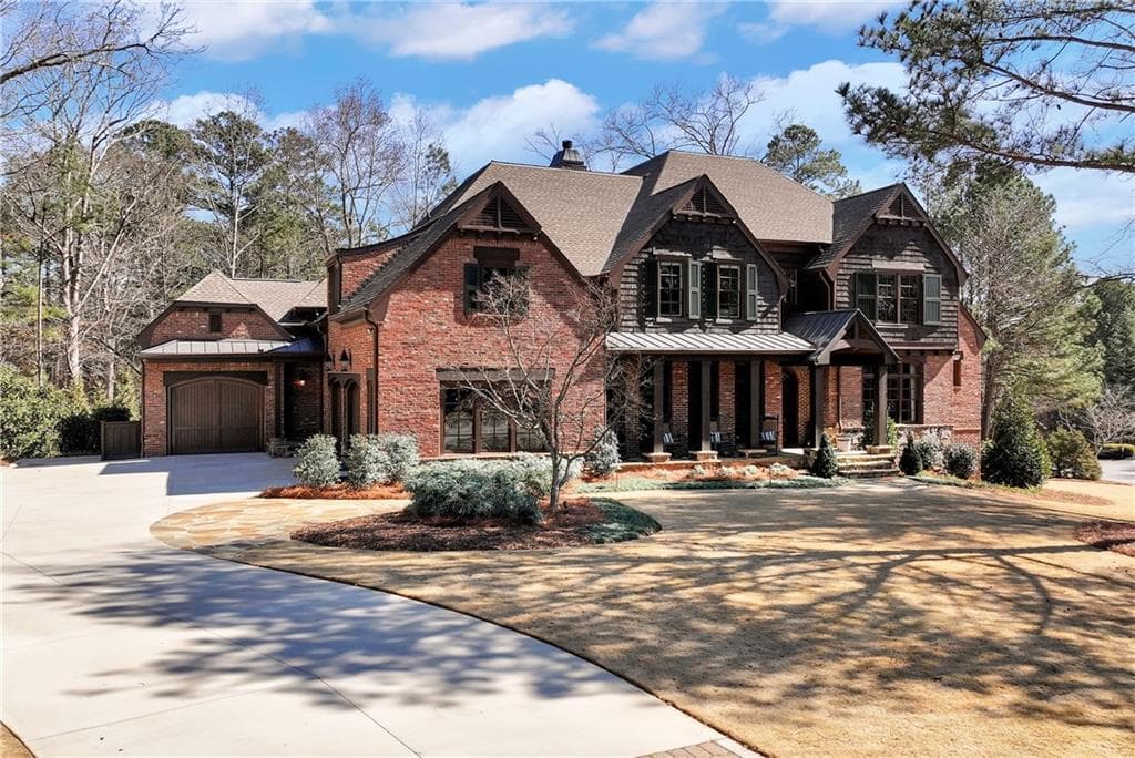 6 bedroom, 8 bathroom, 10,100 sq ft single family residence for sale at 902 Little Darby Lane, Suwanee, GA 30024 — photo 2
