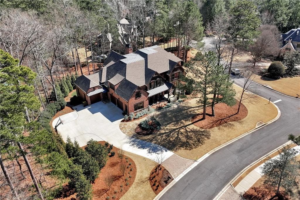 6 bedroom, 8 bathroom, 10,100 sq ft single family residence for sale at 902 Little Darby Lane, Suwanee, GA 30024 — photo 9
