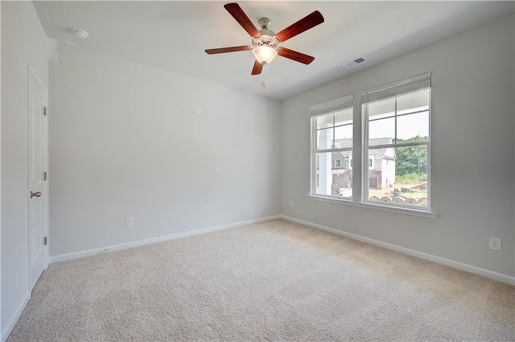 5 bedroom, 3 bathroom, 3,127 sq ft single family residence under contract at 175 Dalston Cove, Stockbridge, GA 30281 — photo 5