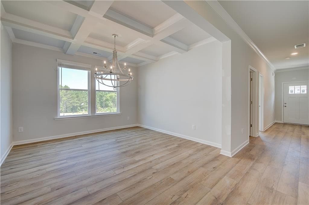 5 bedroom, 3 bathroom, 3,127 sq ft single family residence under contract at 175 Dalston Cove, Stockbridge, GA 30281 — photo 7