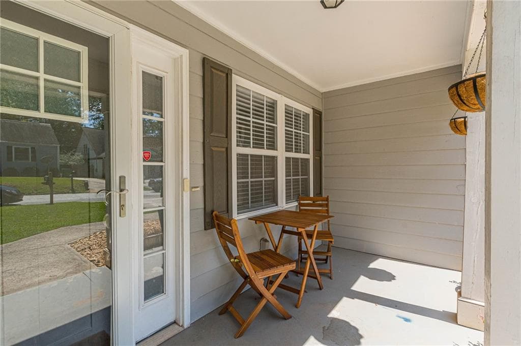 3 bedroom, 2 bathroom, 1,677 sq ft single family residence for rent at 2458 Crestview Avenue, Decatur, GA 30032 for $2,200 a month — photo 2