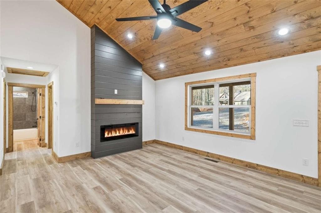 3 bedroom, 2 bathroom, 1,222 sq ft single family residence for sale at 1883 Newport Drive, Ellijay, GA 30540 — photo 6